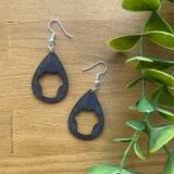 Pendientes gatunos de madera